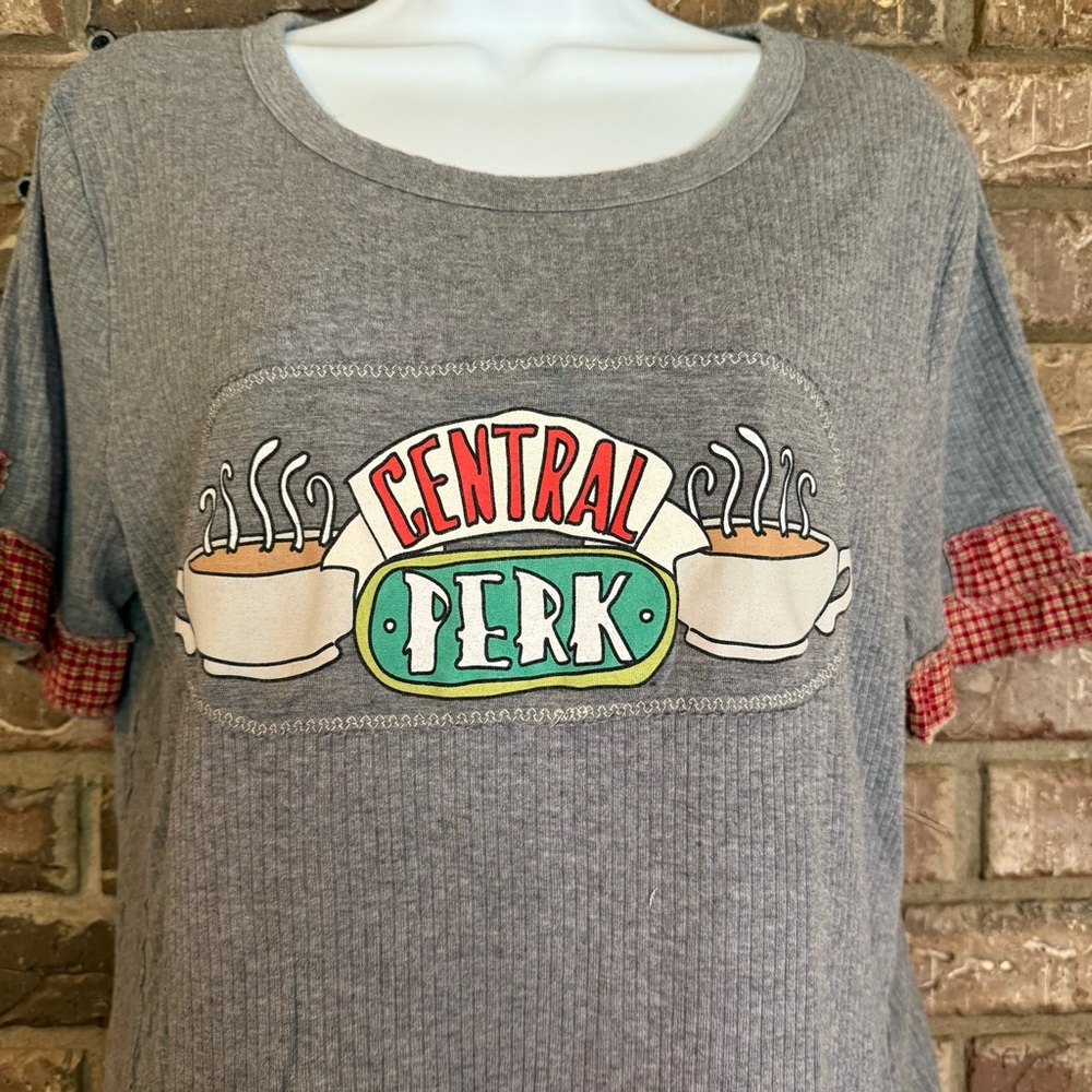 Upcycled Friends Central Perk Tee Plaid Trim Patchwork Gray Top - Picture 8 of 9